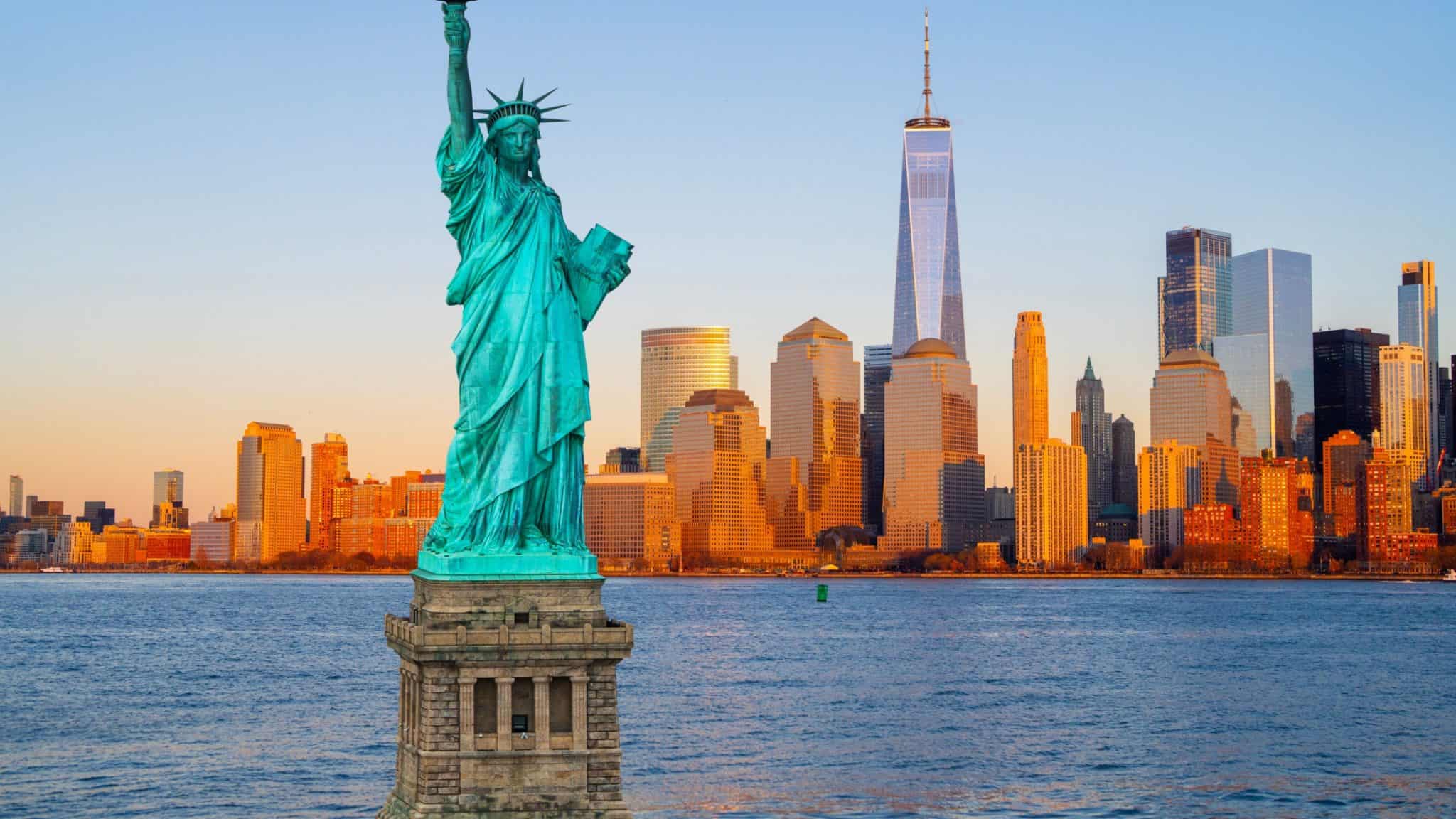 8 famous landmarks with dark secrets tourists never hear about