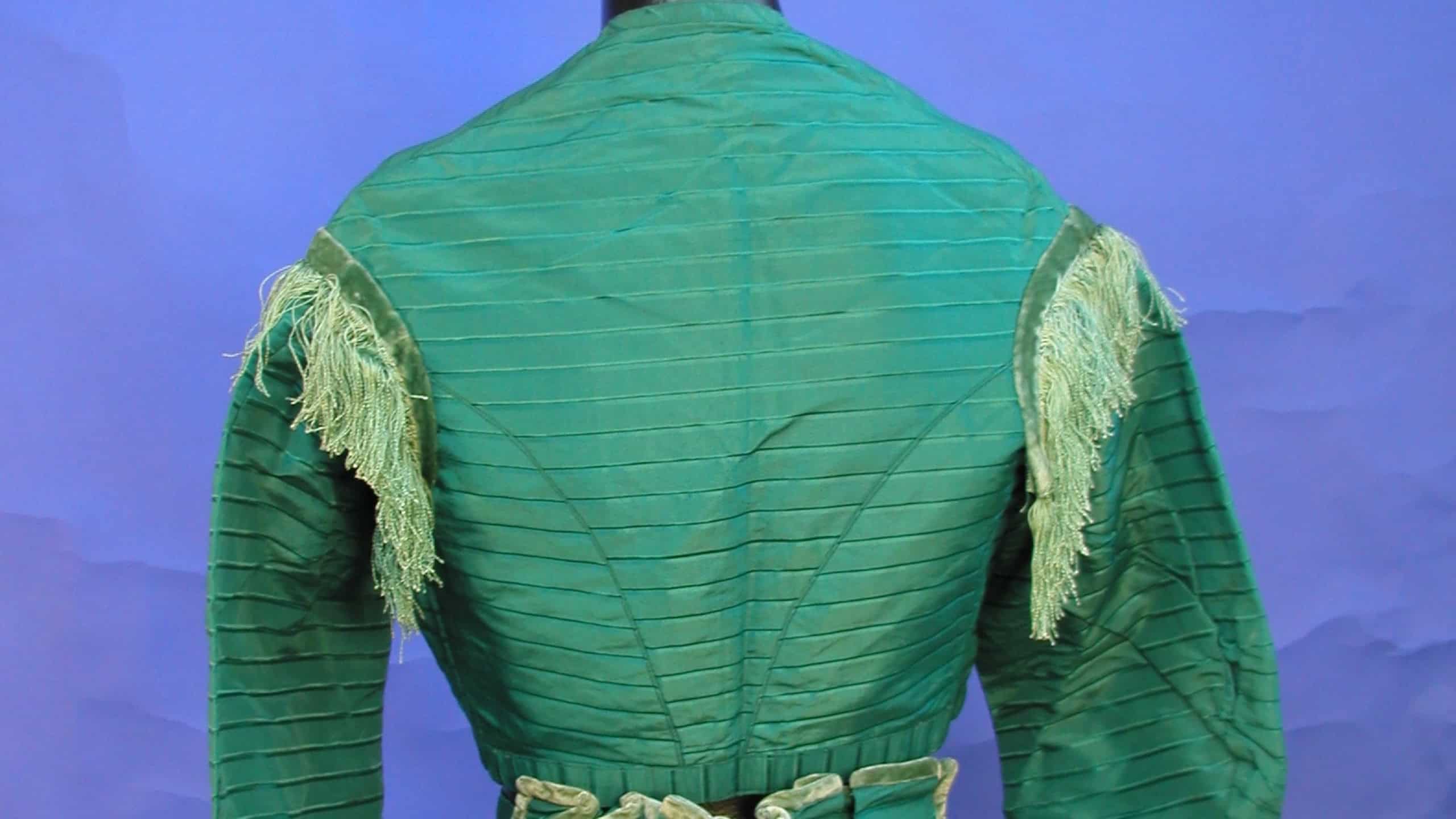 Old green dress